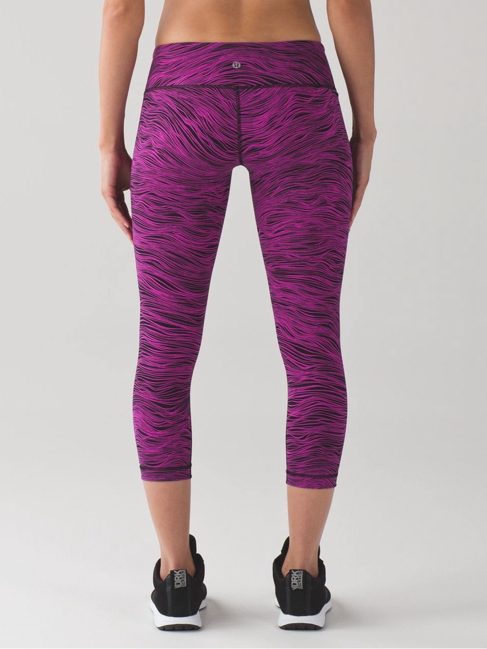 lululemon athletica Magenta Wave-Print Crop Leggings